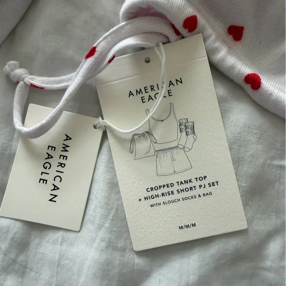 American eagle cropped tank top & high rise short pajama set w/ slouch socks - Picture 3 of 6